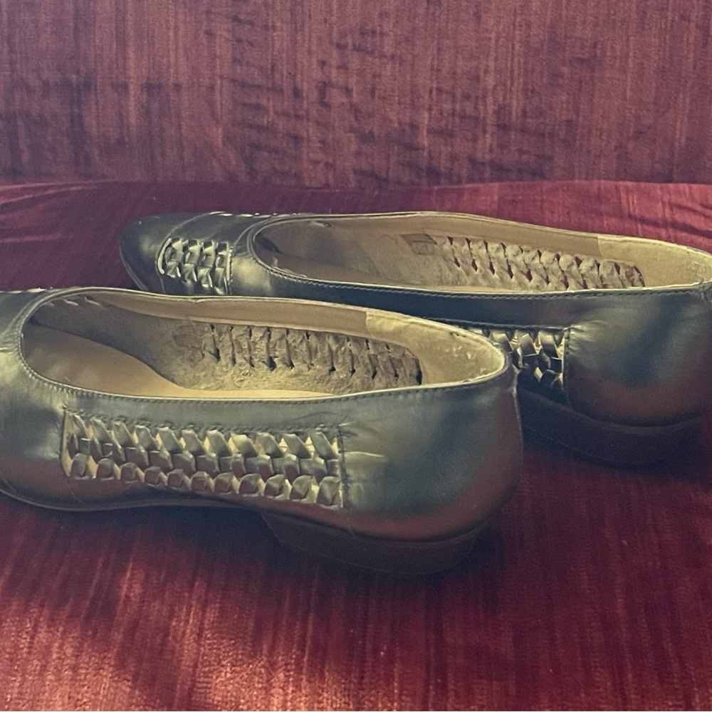 Pewter Leather Women's Shoes - Picture 6 of 7